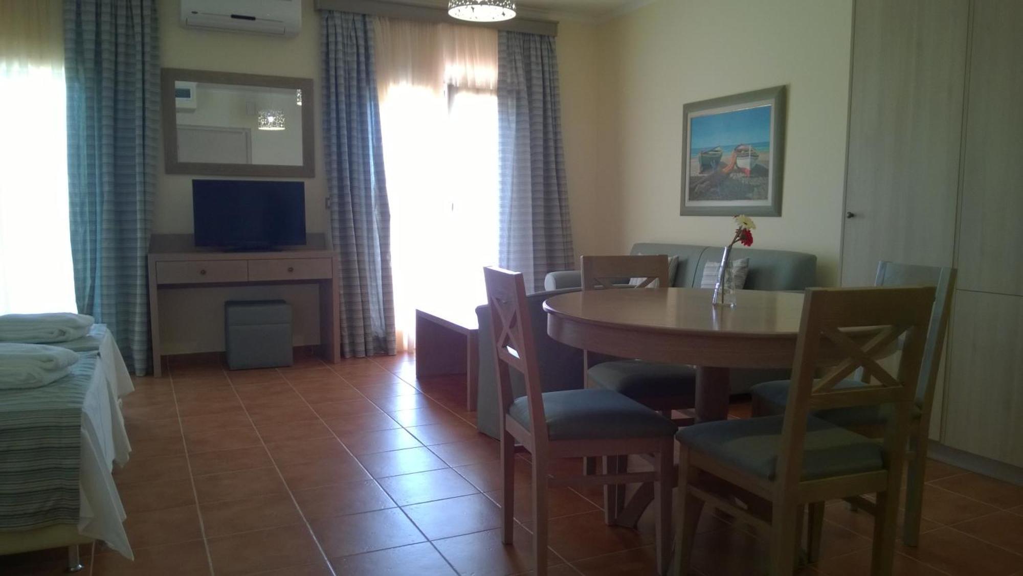 Sivota Gold Aparthotel Bilik gambar