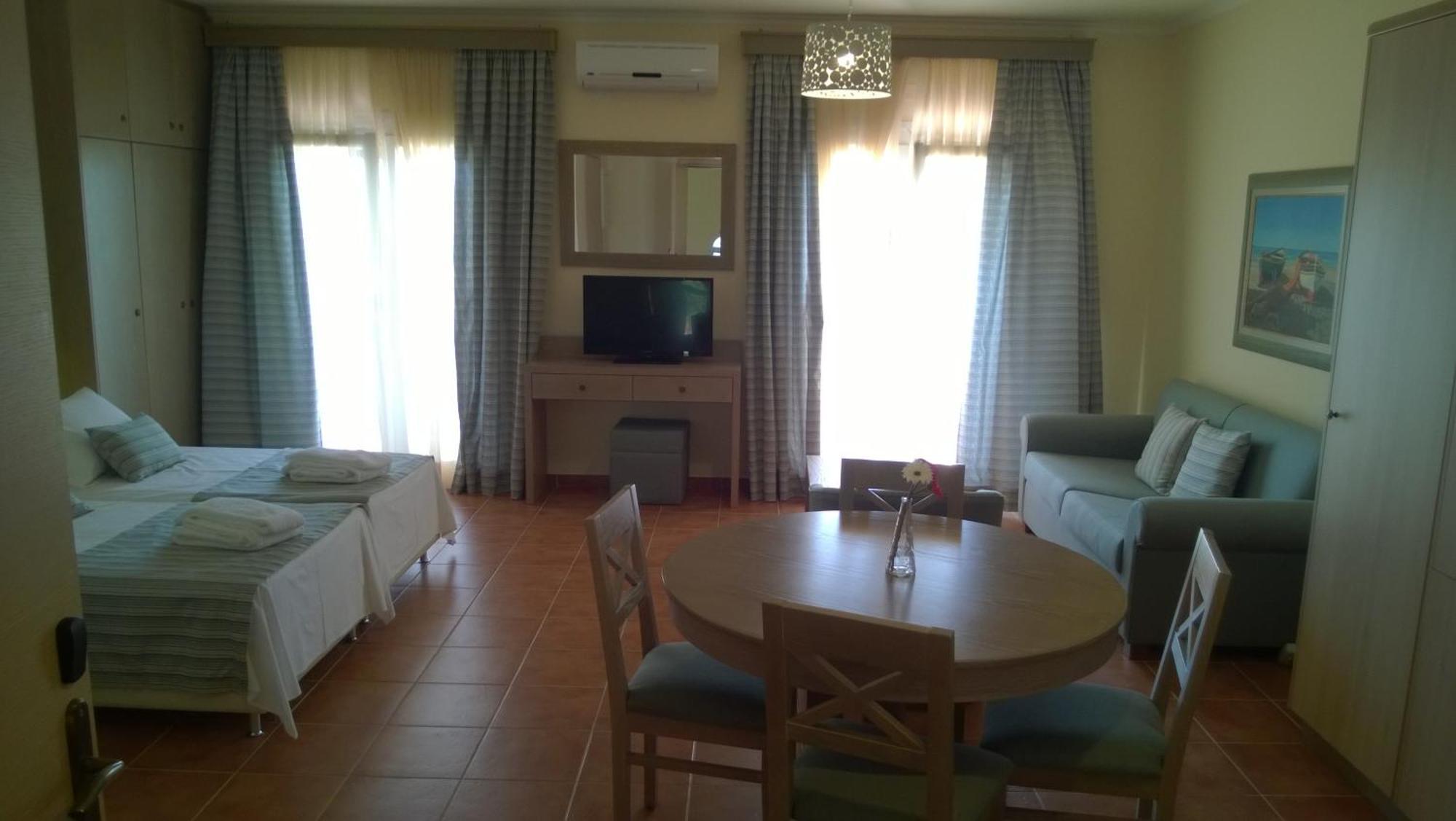 Sivota Gold Aparthotel Bilik gambar