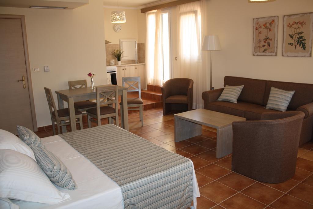 Sivota Gold Aparthotel Bilik gambar